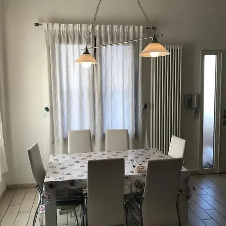 Casa Chalet Follonica